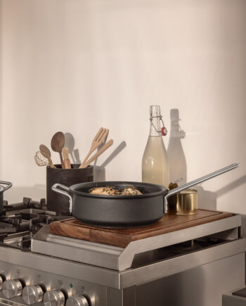 Eva Trio Professional Sauterpande 24cm Sort